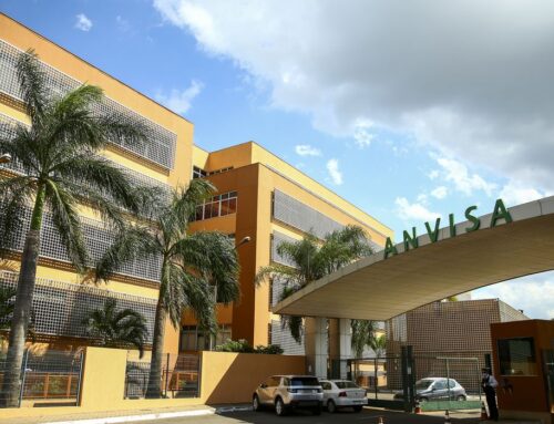 Anvisa suspende lote de medicamentos para hipertensão e câncer de mama