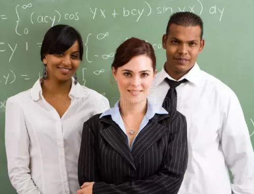 Governo anuncia bônus para servidores da educação no mês de dezembro