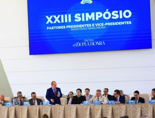 Daniel Vilela reforça aliança com a Assembleia de Deus durante simpósio em Caldas Novas