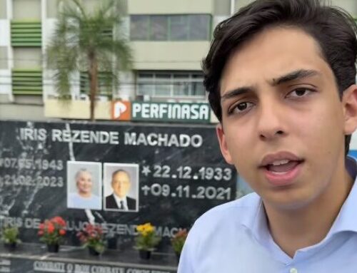 Apoiador de Marconi Perillo sobe em túmulo de Iris Rezende para fazer campanha política