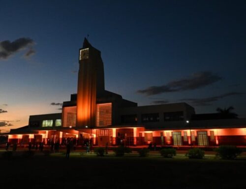 Pedal das Luzes em celebração ao Natal e aos 100 anos do Art Déco movimenta noite da capital