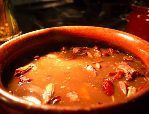 Sábado é dia de feijoada com samba, no Ibis Styles Goiânia do Shopping Estação