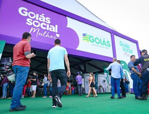 Prefeitura leva serviços do CadÚnico à população em edição do Goiás Social em Goiânia