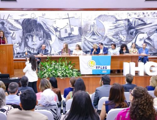 Gracinha Caiado recebe troféu Aflag por apoio à cultura goiana