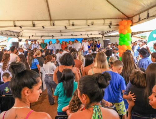 Gracinha Caiado inaugura unidade dos bombeiros e entrega casas em Barro Alto