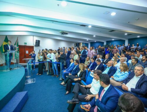 Daniel Vilela reforça infraestrutura de 126 municípios com investimento de R$ 165 milhões em asfalto de ruas e avenidas