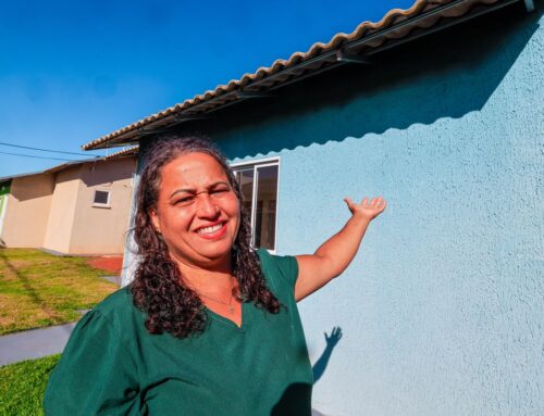 Daniel Vilela entrega casas a custo zero a famílias de Taquaral de Goiás