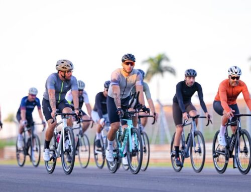 Daniel Vilela libera pista do Autódromo para ciclistas e anuncia construção de Centro Aquático
