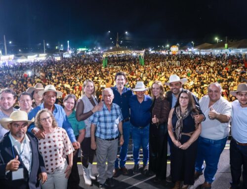 Daniel Vilela destaca potencial de Minaçu durante celebração dos 50 anos do município