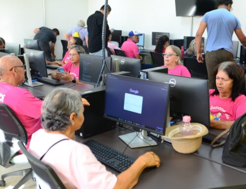 Goiás Social oferece cursos  de inclusão digital para idosos em sete municípios