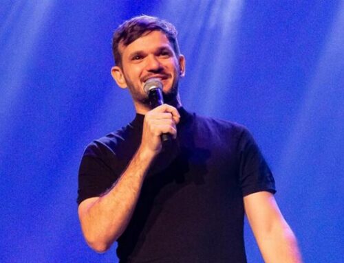 Padre Patrick apresenta espetáculo “Pecado é Não Rir” no Teatro Goiânia