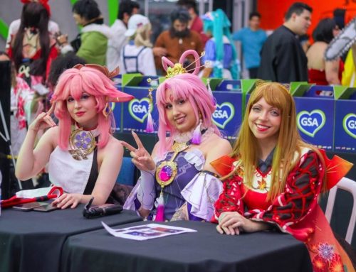 Dubladores de Eddie Murphy e Kakashi, de Naruto, participam de evento geek em shopping de Goiânia, neste domingo, 12