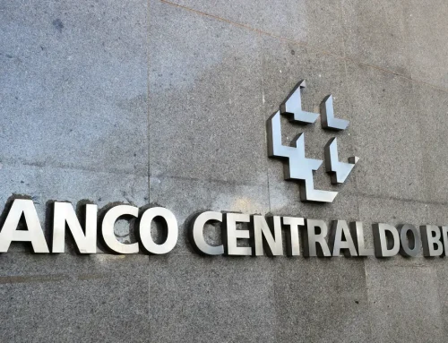 Banco Central e Receita Federal são autorizados a realizar concursos