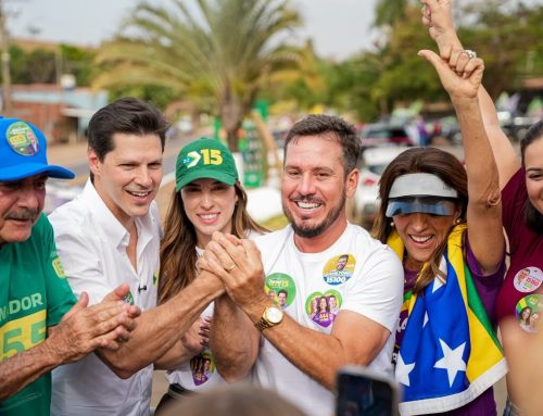 Daniel Vilela recebe apoio de prefeitos em giro pelo Centro goiano