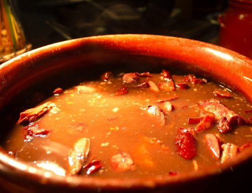 Véspera do Dia dos Pais tem feijoada, samba e música ao vivo no Shopping Estação Goiânia