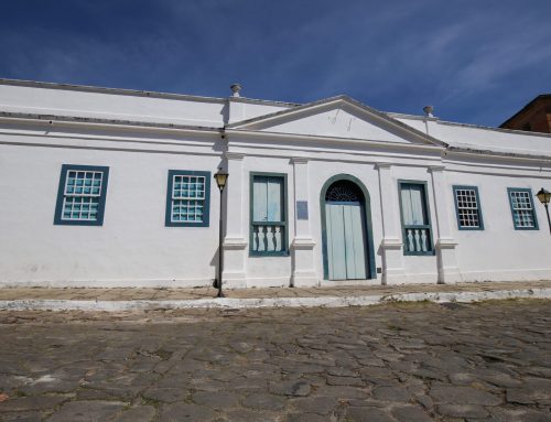 Palácio Conde dos Arcos passa a exigir agendamento prévio para visitas em grupo