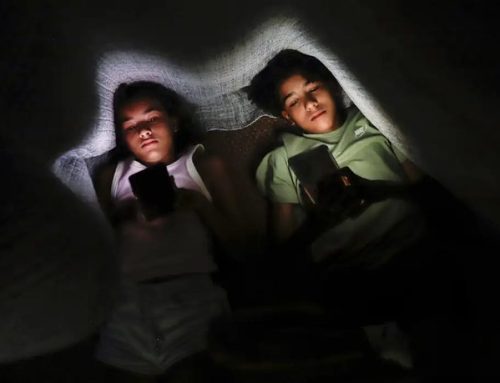 ECA Digital completa um ano e estabelece maior proteção para crianças e adolescentes