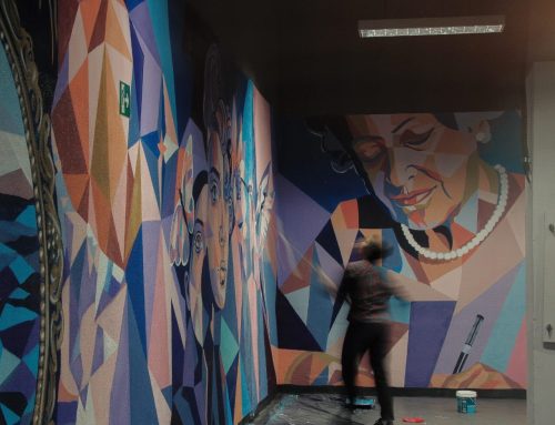 Escola de Artes Visuais da Secult Goiás ganha mural assinado pela artista visual Mury