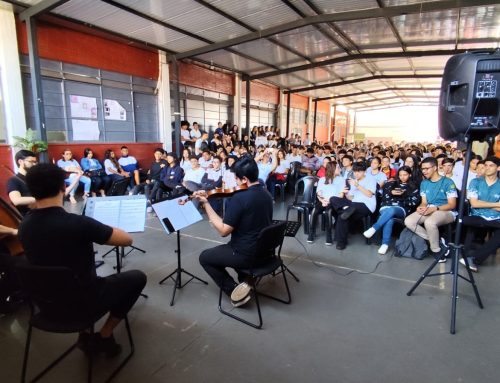 Orquestra Filarmônica leva música clássica a escolas na semana do Dia das Crianças