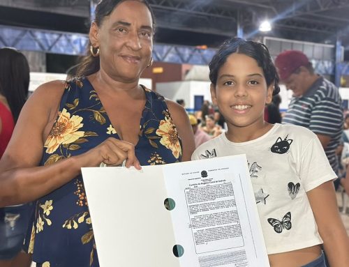 Núcleo urbano de Uruaçu recebe escrituras de seus imóveis