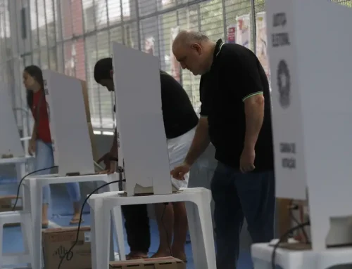 Idosos votam primeiro: conheça outros eleitores com prioridade